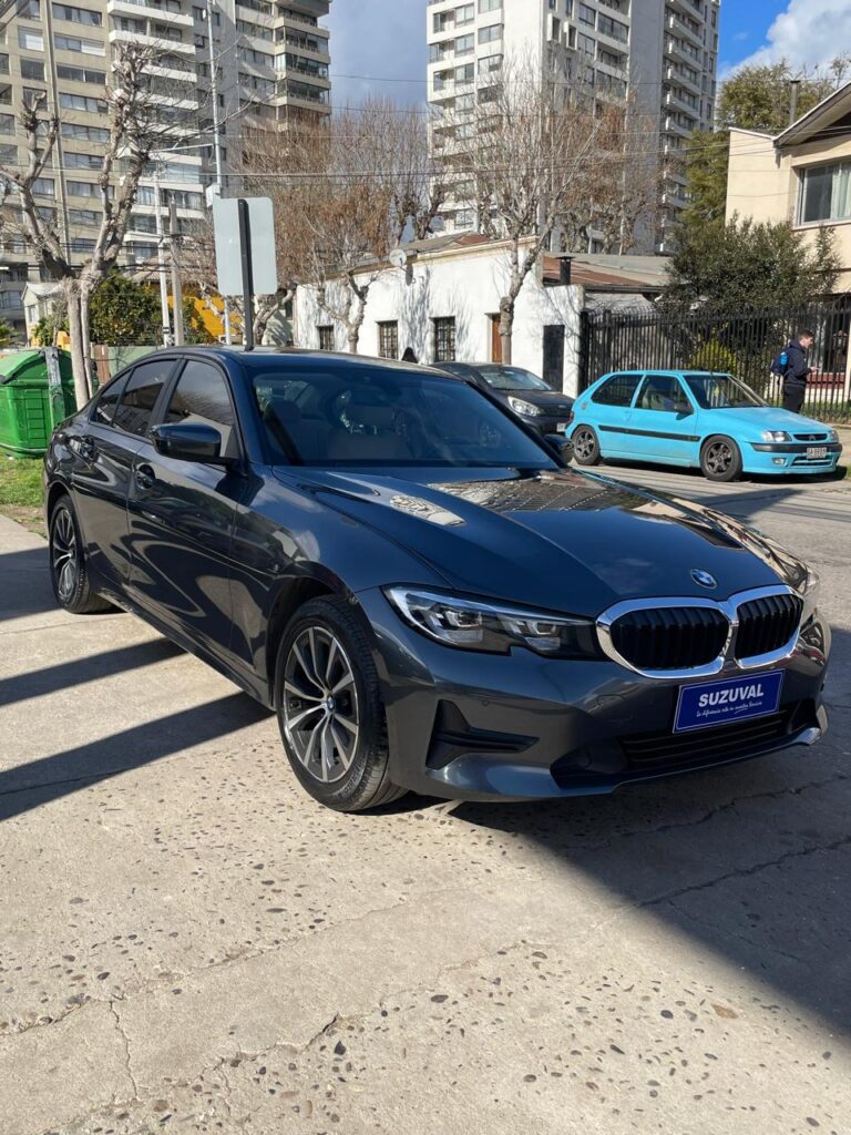 BMW  320I